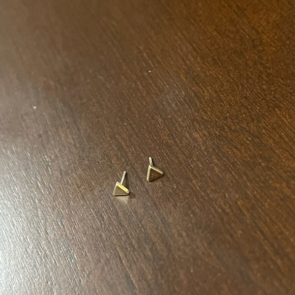 (SOLD) ⭐️BVLA Triangle bent end yellow (ONE) - Picture 8 of 9